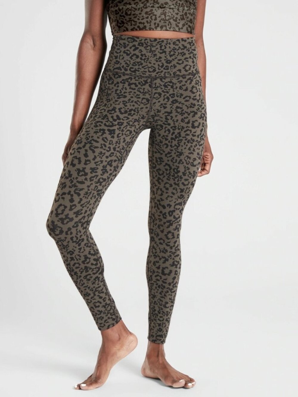Athleta Elation Ultra High Rise Tight – large petite, black leopard print olive